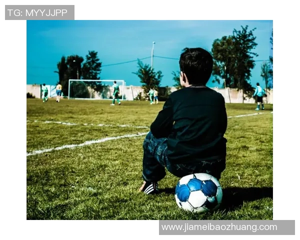 足球迷的幽默世界探索那些让人捧腹的足球梗与趣事 足球迷的幽默世界探索那些让人捧腹的足球梗与趣事