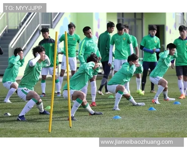 南京滑板队的区域防守体系探秘与战术分析之滑板战术新视角 南京滑板队的区域防守体系探秘与战术分析之滑板战术新视角